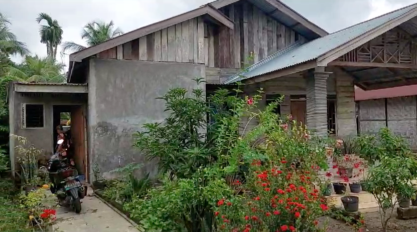 Maling bobol rumah